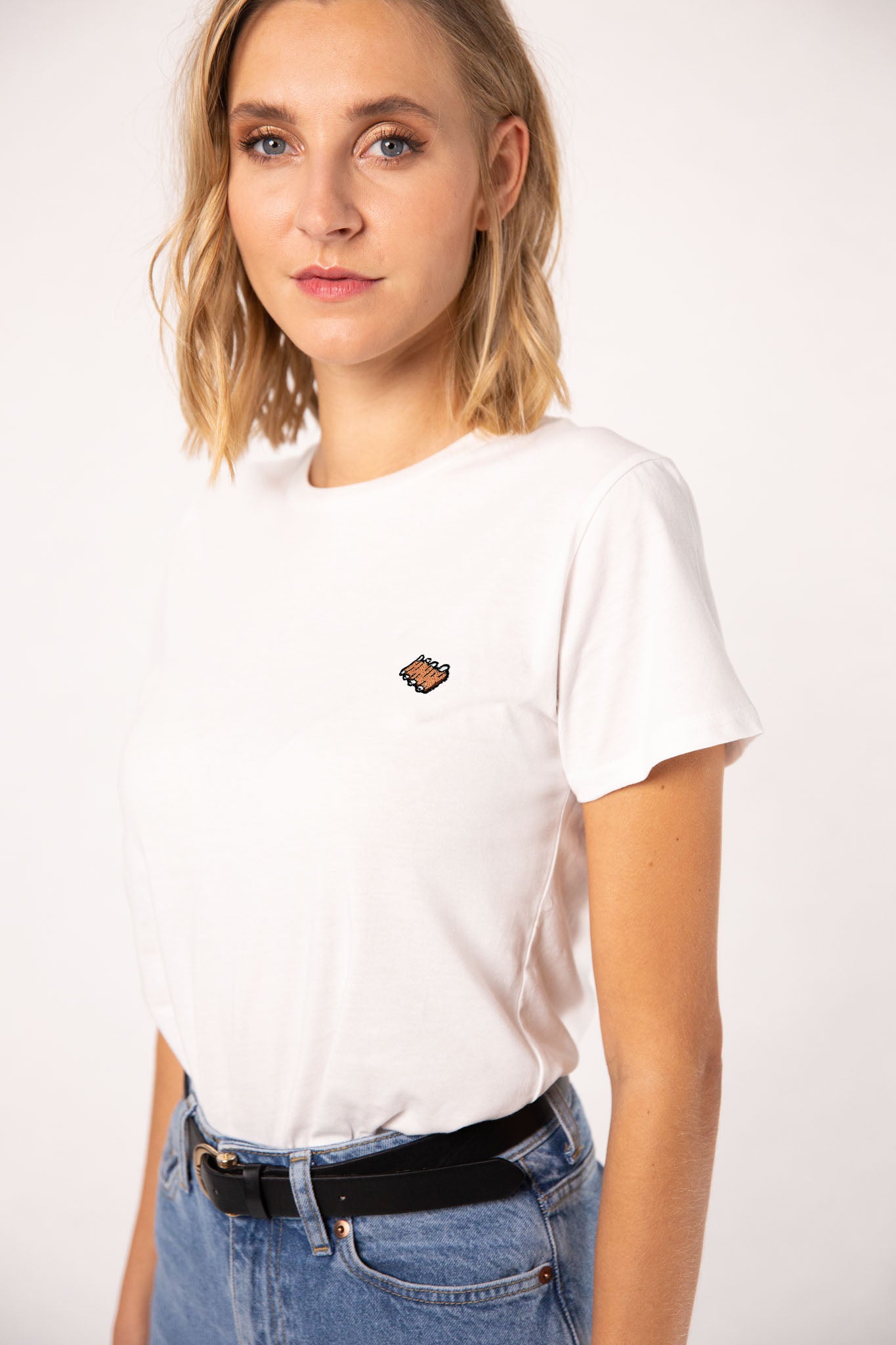 Rippchen  | Besticktes Frauen Bio Baumwoll T-Shirt