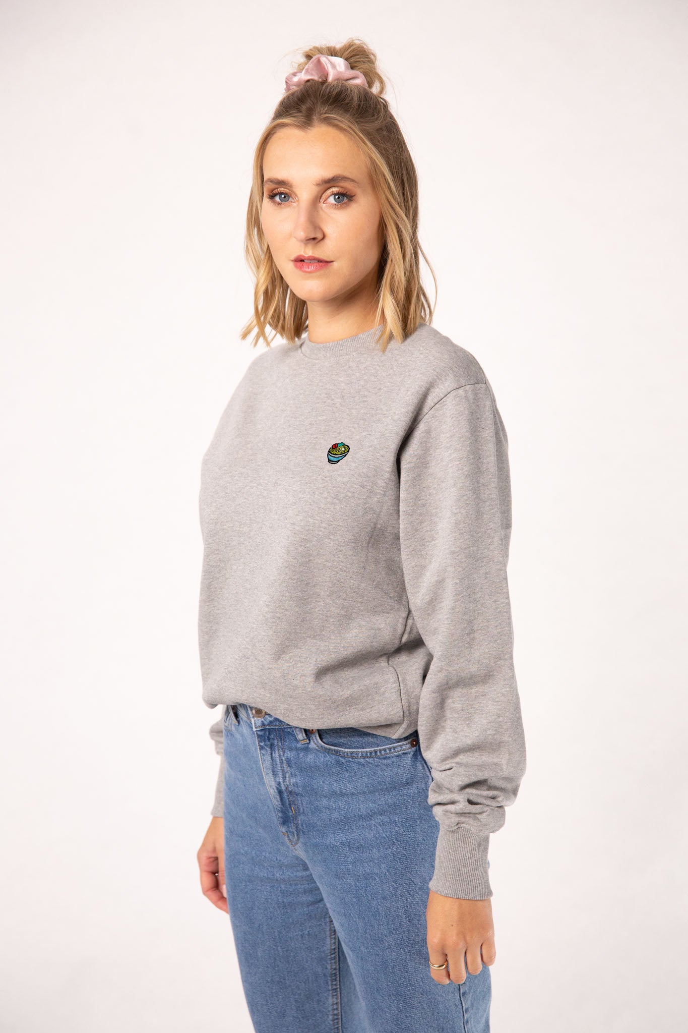 Ramen | Bestickter Bio-Baumwoll Frauen Pullover